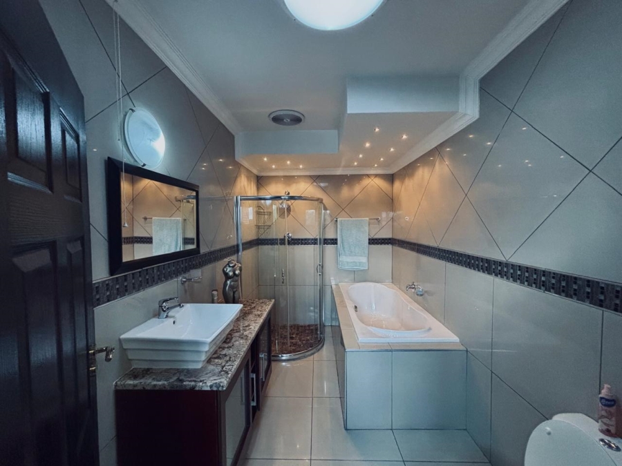 4 Bedroom Property for Sale in Vaalpark Free State